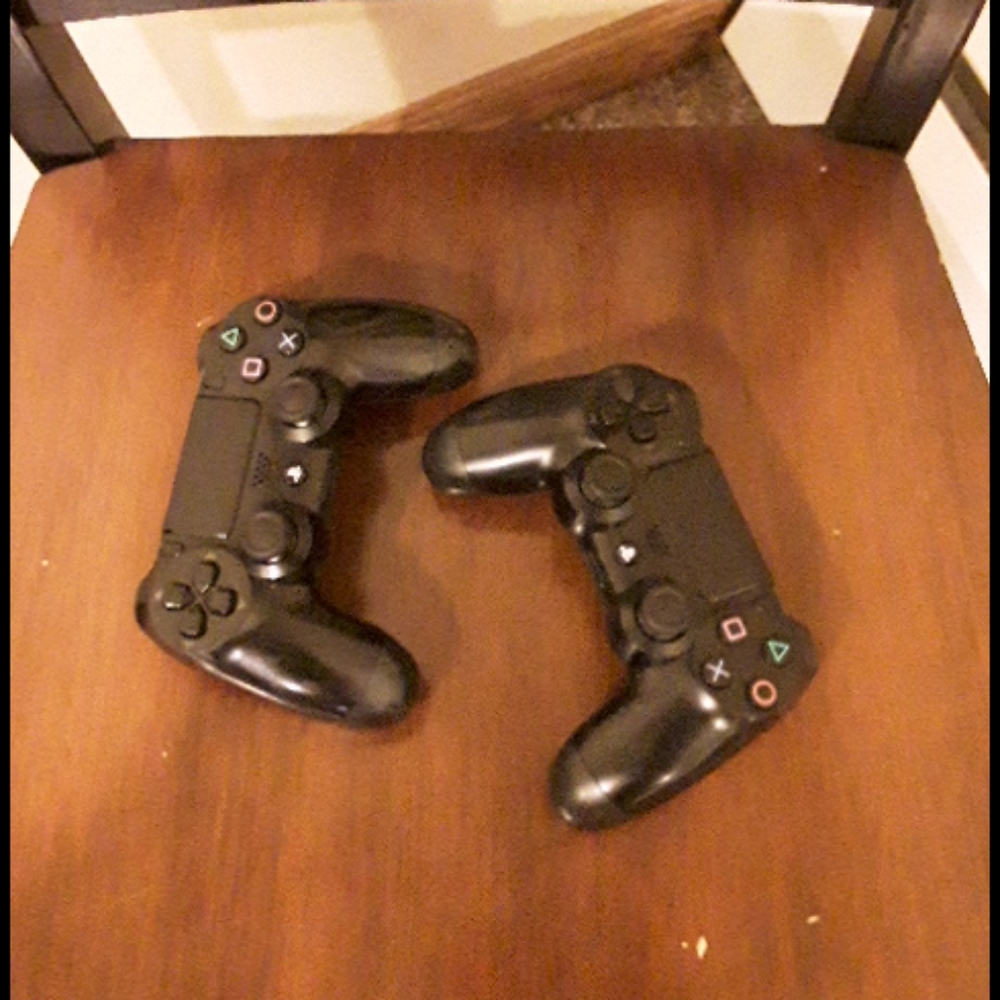 DualShock PlayStation controllers
